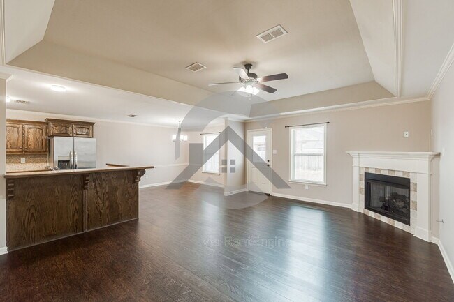 Building Photo - 2405 Canterbury Ln