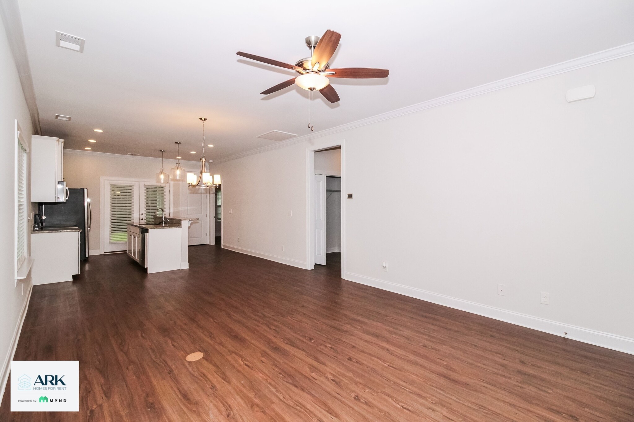 Building Photo - 203 Highlands Glen