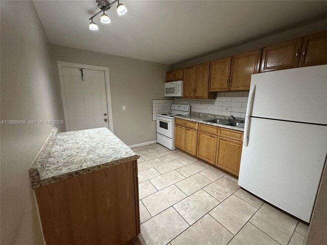 Building Photo - 5940 NW 20th St