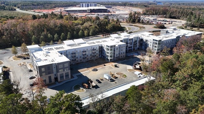 Building Photo - The River