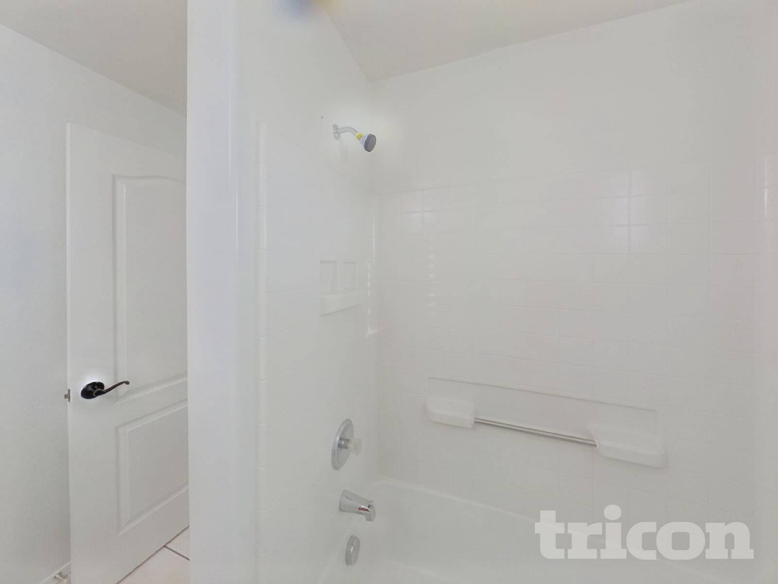 Building Photo - 21116 Alma Dr