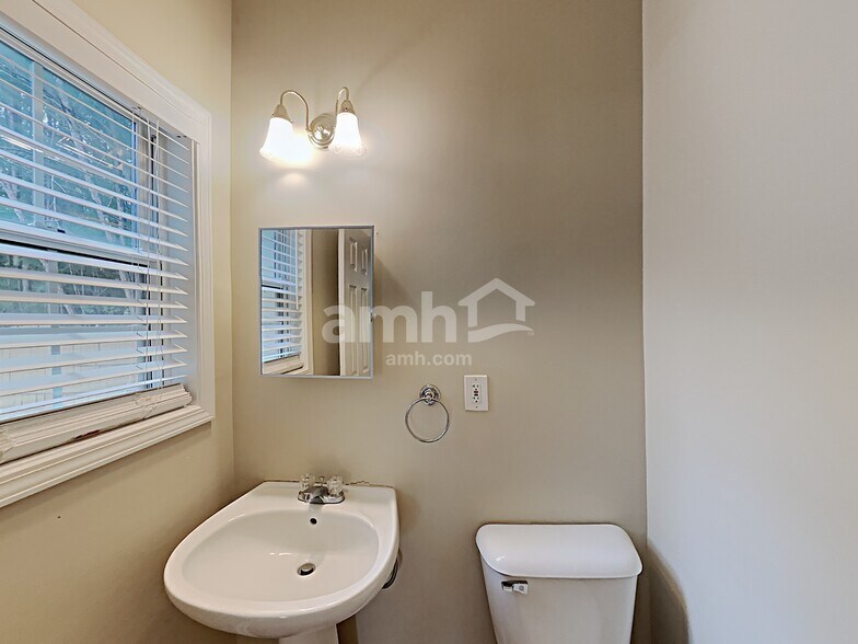 Building Photo - 3787 Idlewild Pl