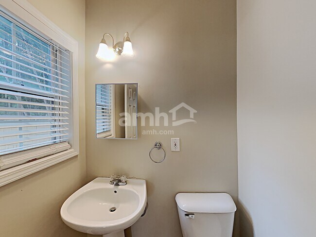 Building Photo - 3787 Idlewild Pl