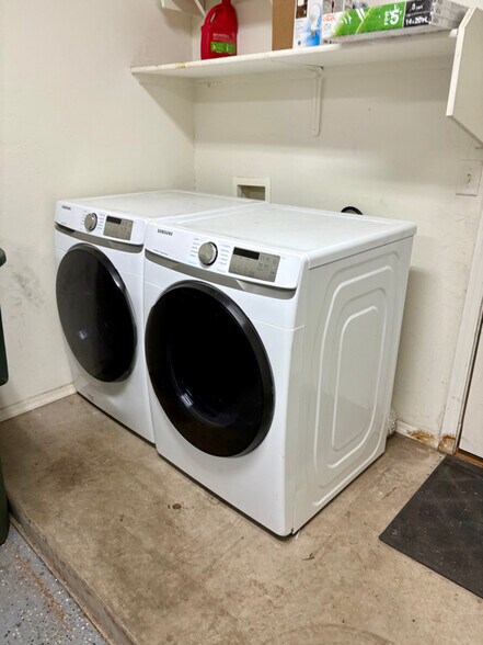 Building Photo - 2863 E Vespers Pl