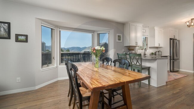 Building Photo - Remodeled Gem in Briargate