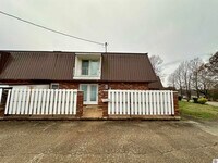 Building Photo - 67 Country Club Ln