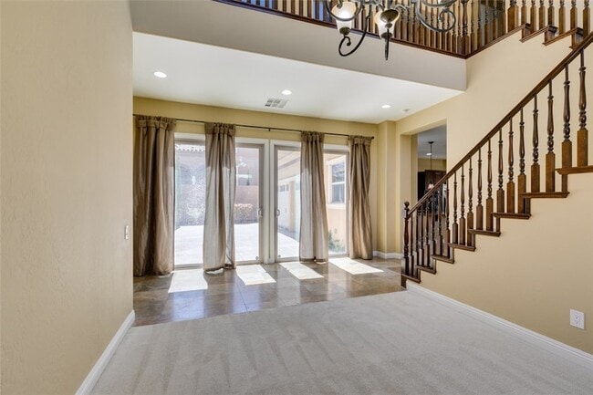 Building Photo - 2713 Cyrano St