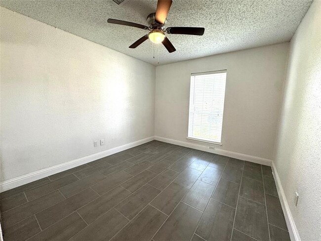 Building Photo - 4422 Waterfall Way