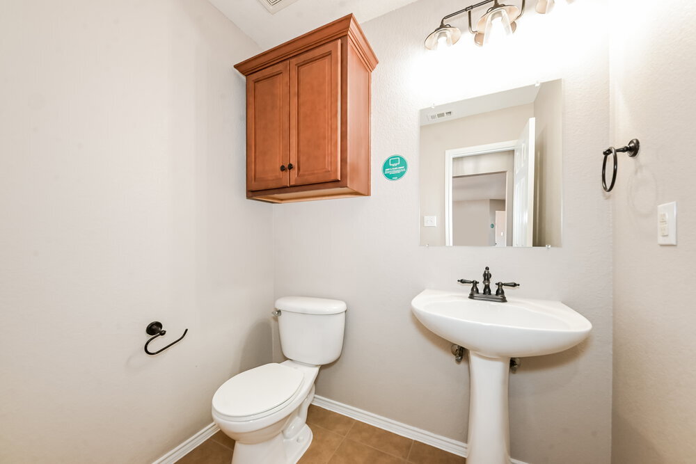 Building Photo - 908 Matthew Ln