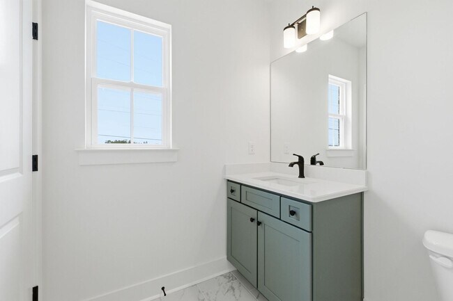 Building Photo - NOW AVAILABLE AT NEARWATER!!