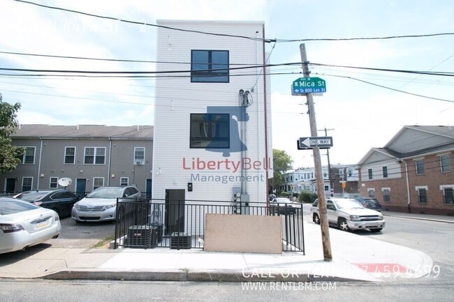 Building Photo - 846 N 44th St