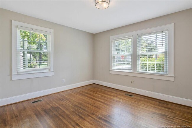 Building Photo - 209 N Churchill Dr