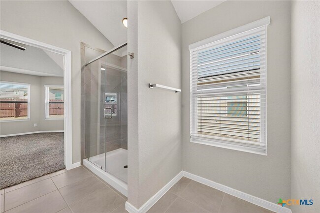 Building Photo - 1160 Water Valley