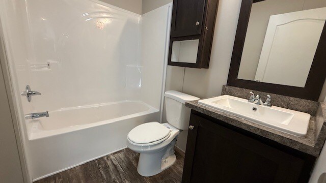 Building Photo - 16023 Villaire Ave