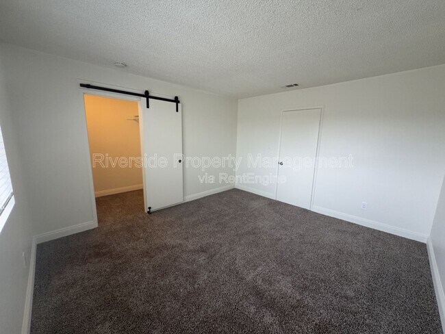 Building Photo - 2255 Cahuilla St