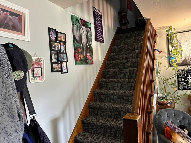 Building Photo - 818/820 Platt Street