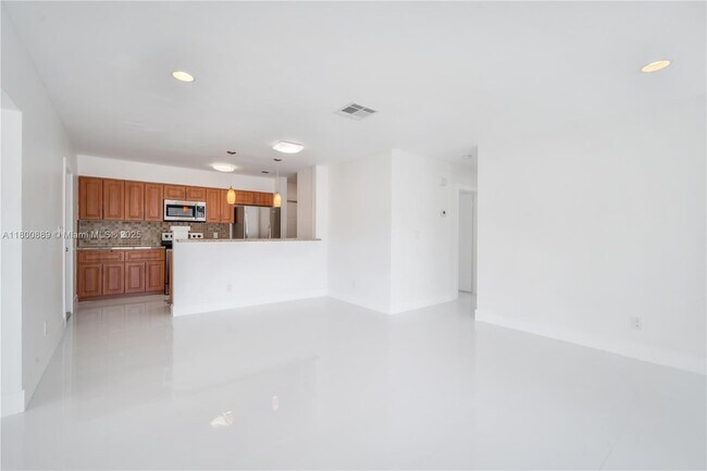 Building Photo - 8901 SW 149th Terrace
