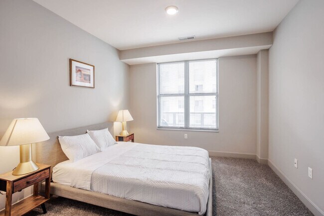 Building Photo - 121 E Freedom Way