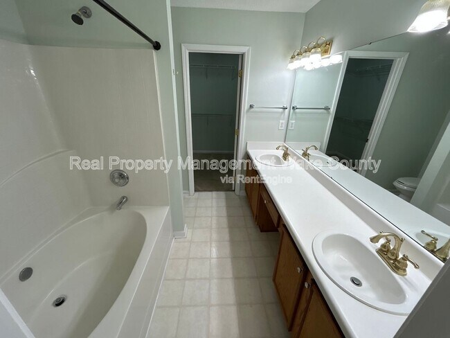 Building Photo - 4417 Crowfield Dr