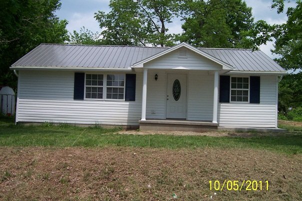 Building Photo - 1325 Red Lick Rd