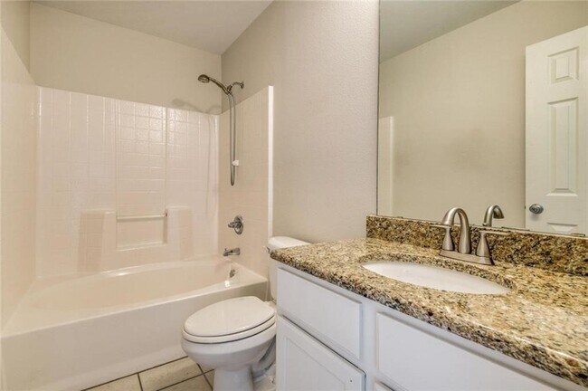 Building Photo - 13553 Valley Mills Dr
