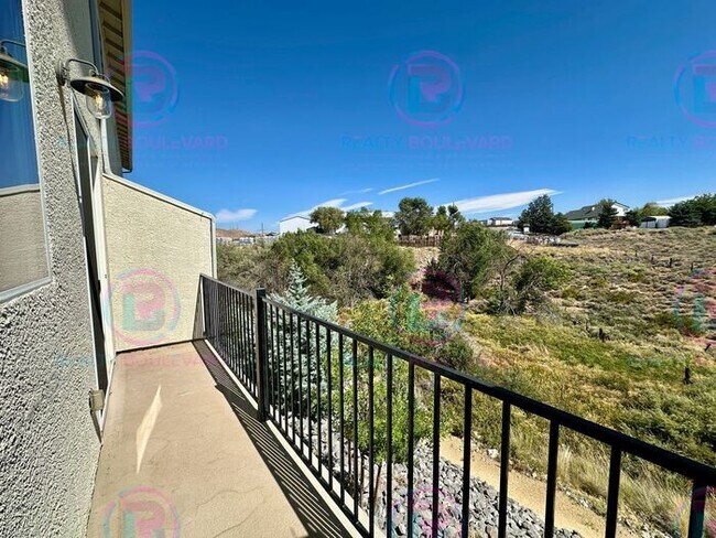 Building Photo - 1 Month Fee!-Specific. Modern Designer 2 B...