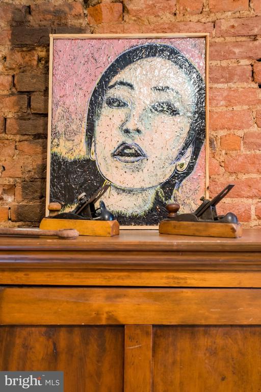 Building Photo - 1912 E Cumberland St