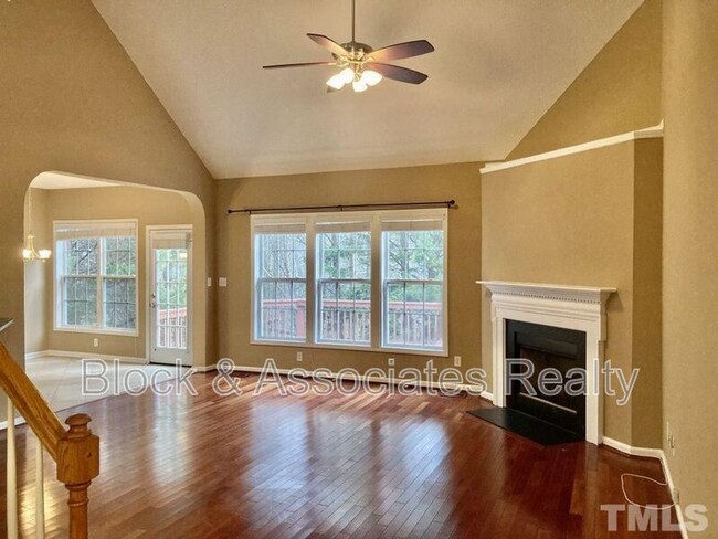 Building Photo - 9012 Blakehurst Dr