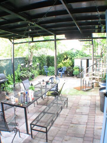 Building Photo - 471 East 144th Street