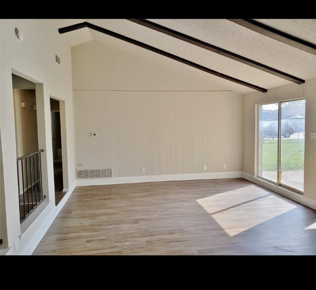 Building Photo - 2752 Meadow Isle Ln