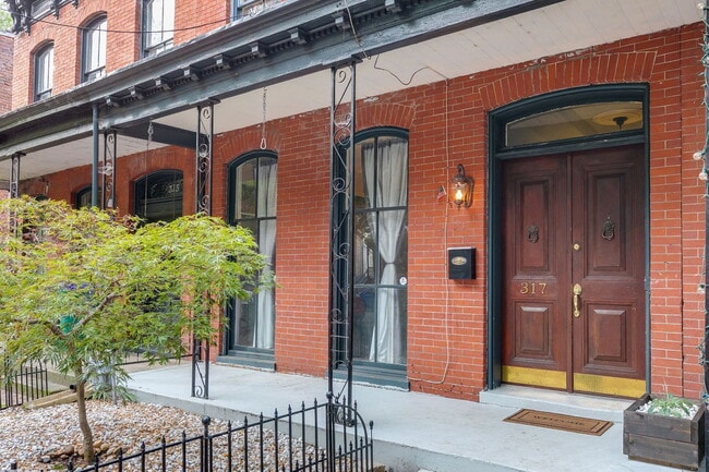 Building Photo - 317 W Marshall St