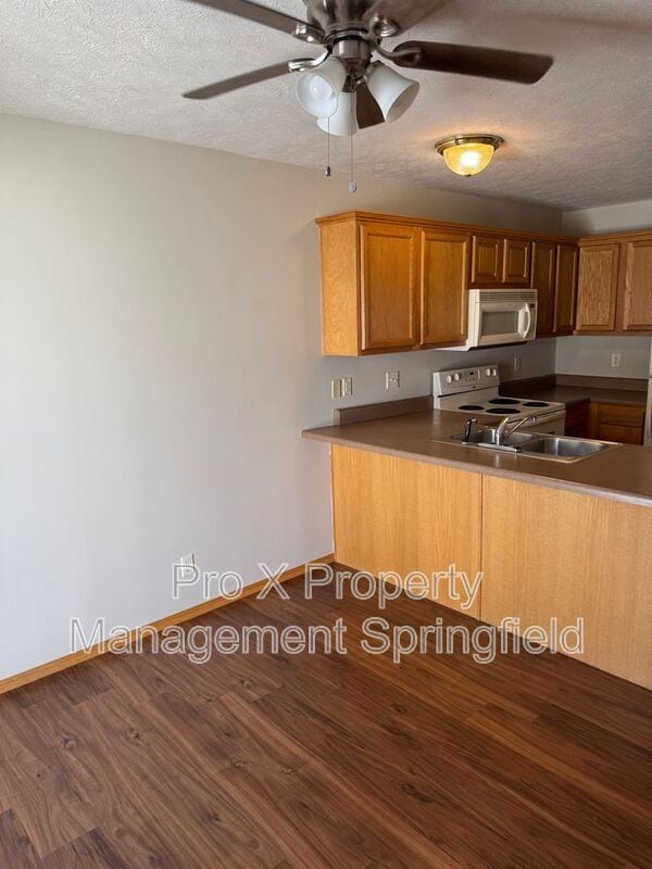 Building Photo - 3807 W Montclair St