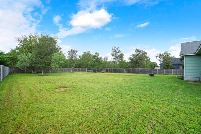 Building Photo - 125 Naalehu Ct