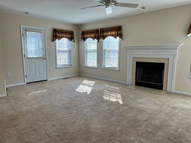 Building Photo - 3 Bedroom | 2.5 Bath Home in Holly Springs...