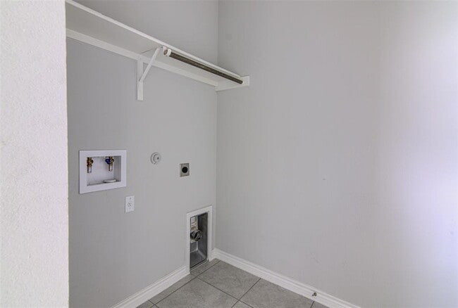Building Photo - 1311 Hazleton Cove