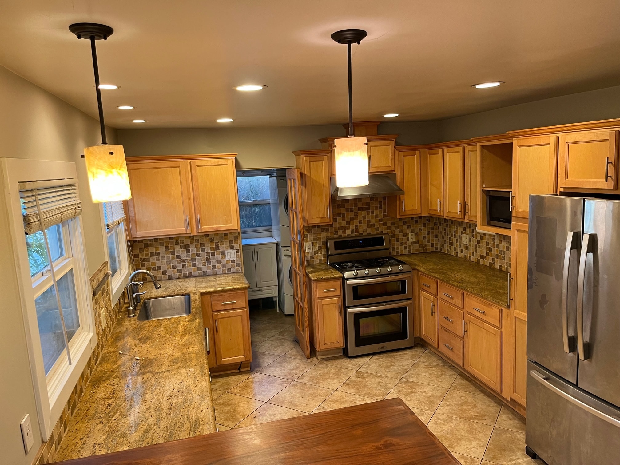 Building Photo - 1684 West Blvd