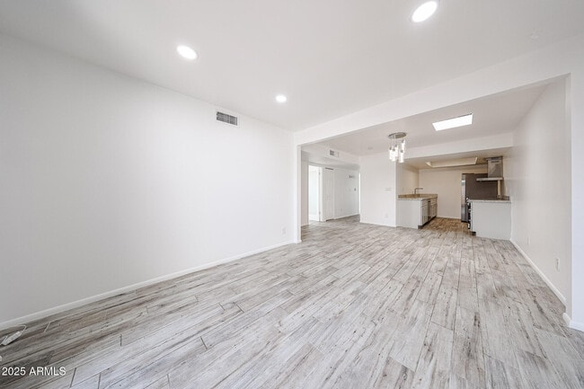 Building Photo - 2501 N 22nd Dr