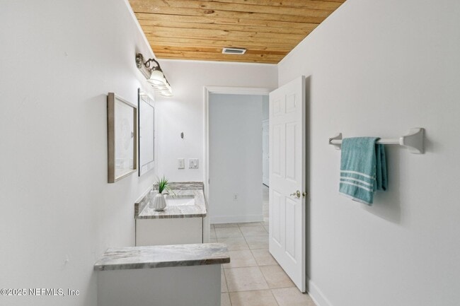 Building Photo - 10008 Sifton Ct