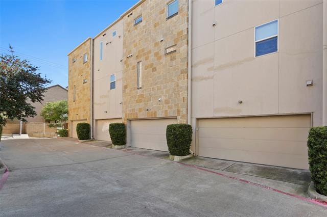 Building Photo - 3800 Holland Ave