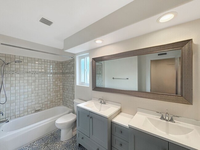 Building Photo - Elegant Poway Home with High Ceilings, Poo...