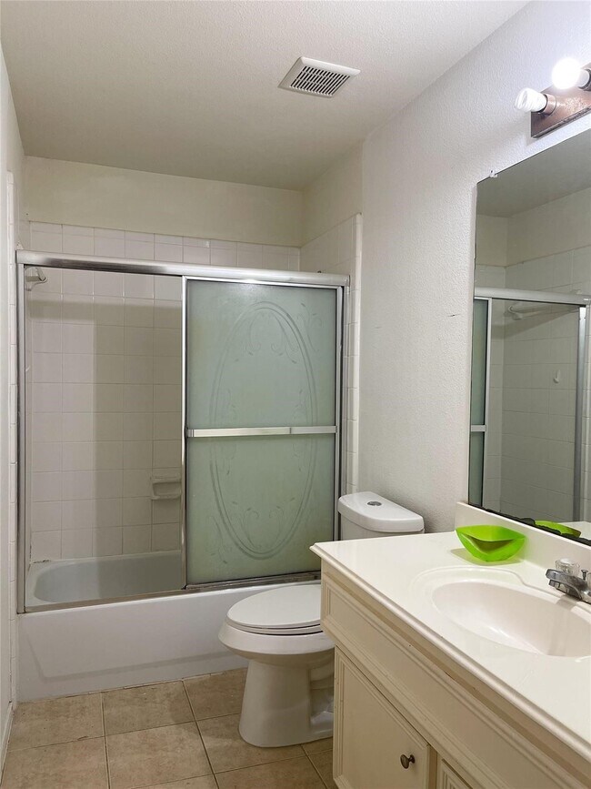 Building Photo - 11737 Logan Ridge Dr