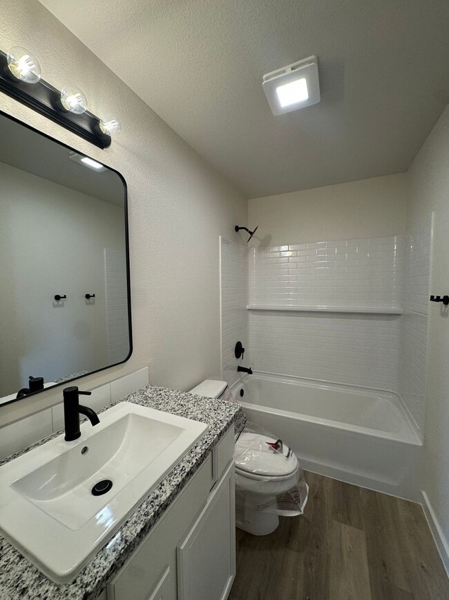 Building Photo - Brand New Construction 2025 3/2/2 in Homestead!!! 1/2 off special 1st month's ren