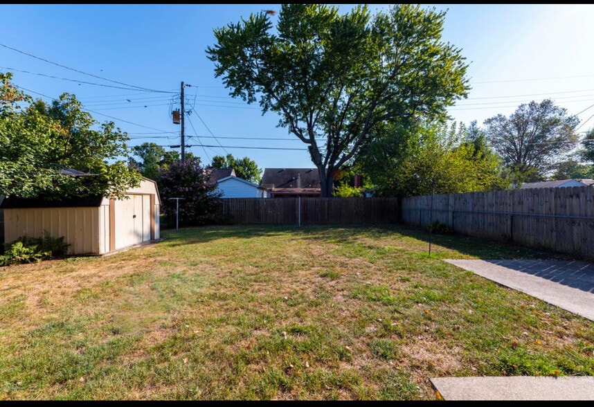 Building Photo - 3507 Wexford Dr