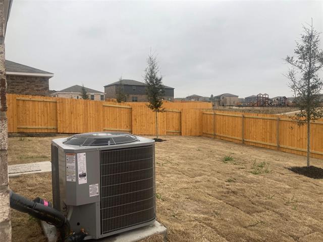 Building Photo - 645 Arlington Park Ct