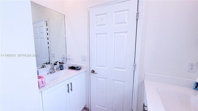 Building Photo - 3264 W 100th Terrace