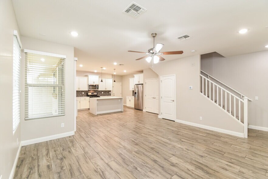 Building Photo - 4860 S Charger