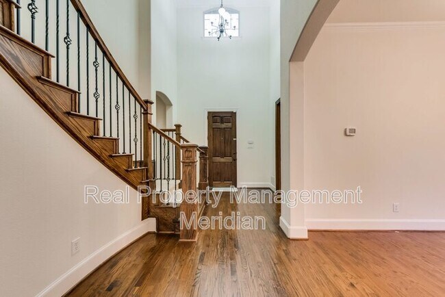 Building Photo - 14900 Foxbriar Ln