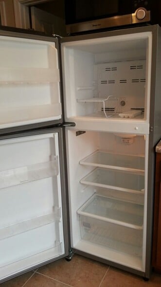 Building Photo - 7008 Dennison St