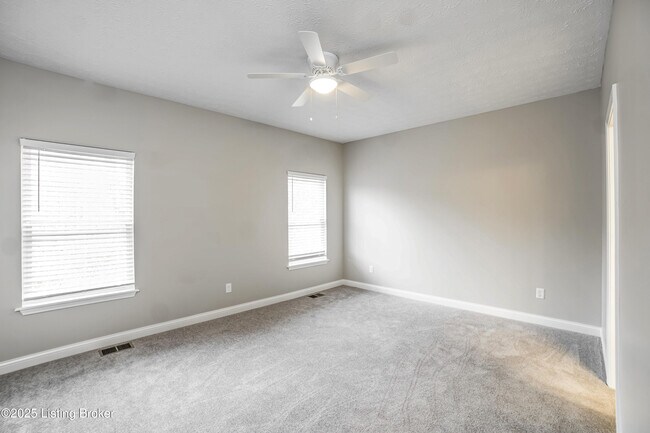 Building Photo - 9137 River Trail Dr