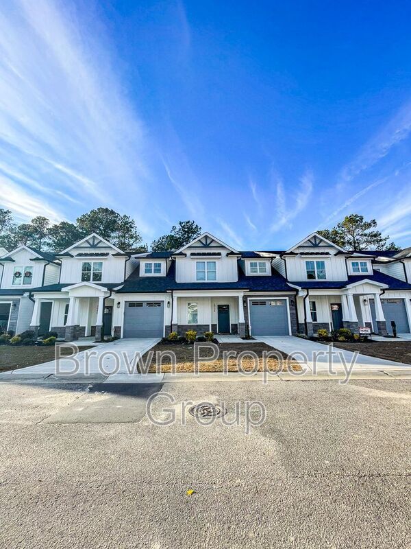 Building Photo - 3036 Candlelight Dr